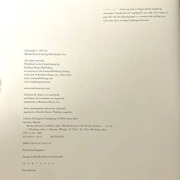 Martha Stewart’s Wedding Cakes Hardback Book - Picture 6 of 6